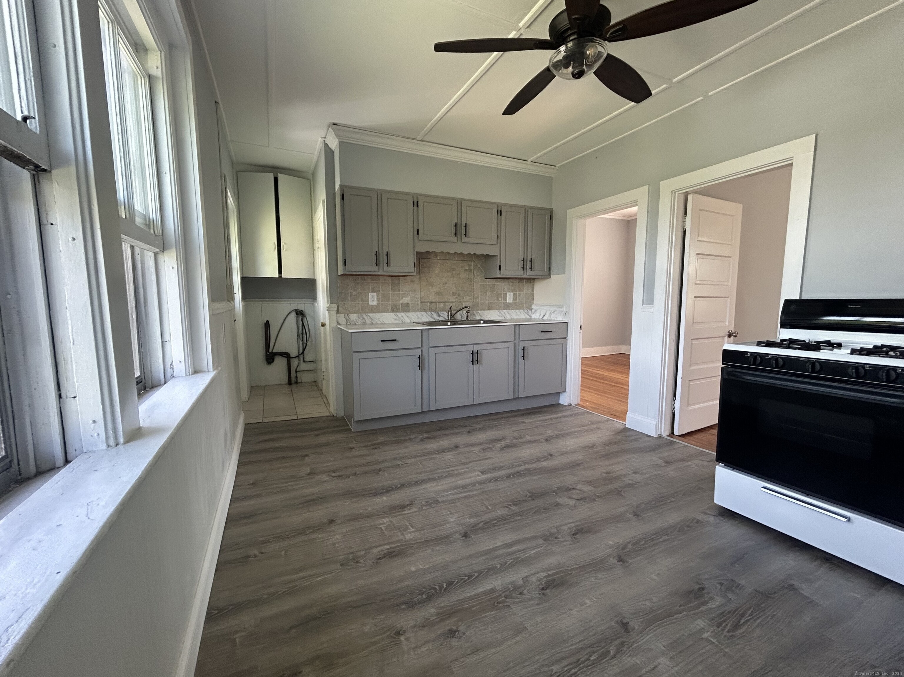 10 Cherry Street Stonington CT 06379