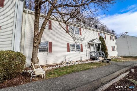 33 Canterbury Arms New Milford CT 06776