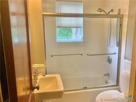 94 Nehantic Trail Old Saybrook CT 06475