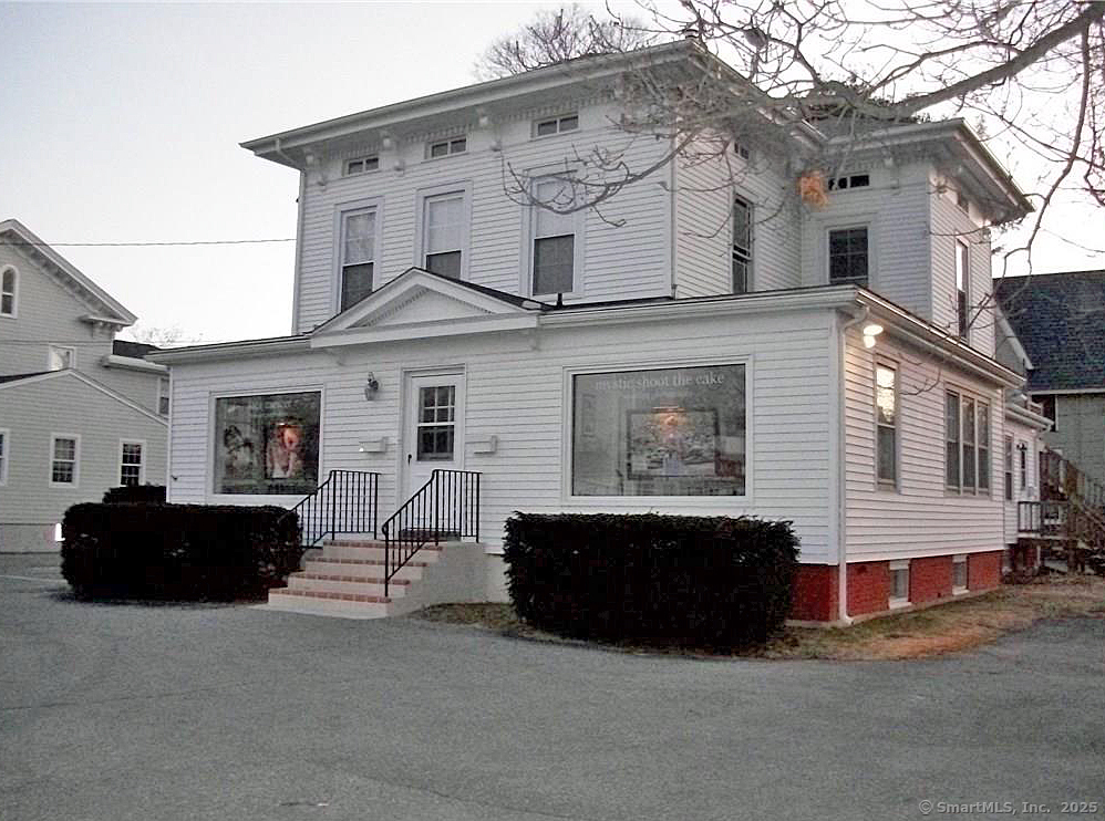 31 Broadway Avenue Stonington CT 06355