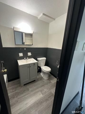 1660 East Main Street Waterbury CT 06705
