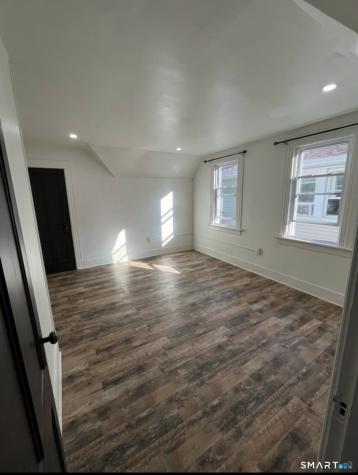 10 Rowe Street New Haven CT 06513