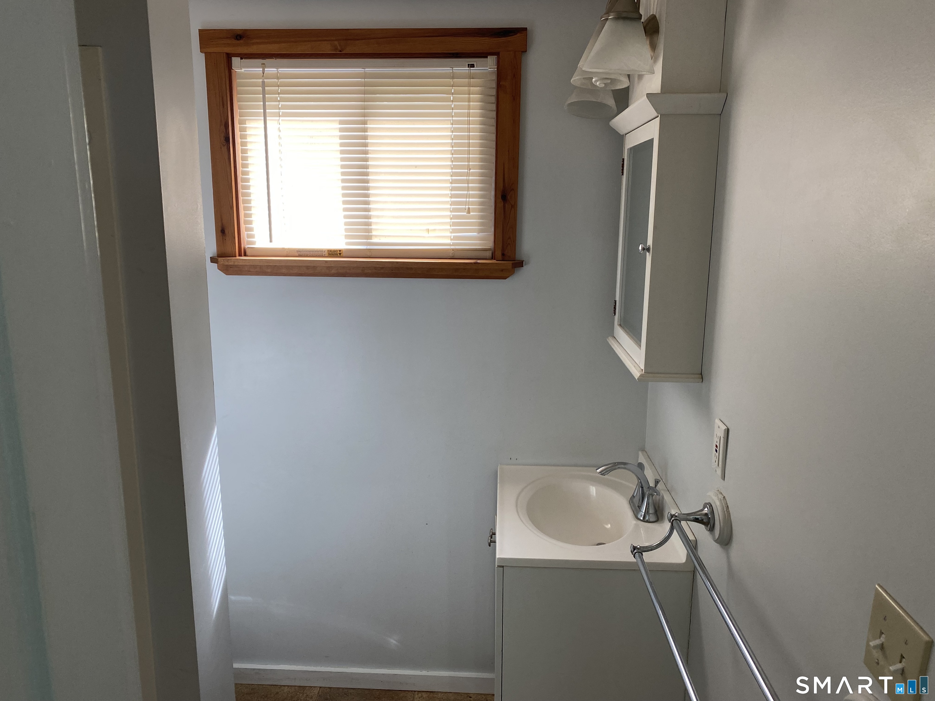 304 Buckingham Street Watertown CT 06779