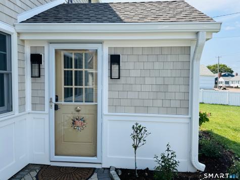 18 Belaire Manor Old Saybrook CT 06475
