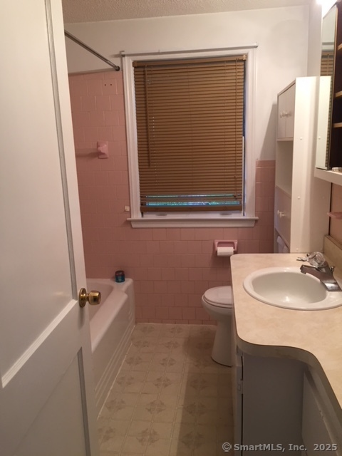 213 Louisiana Avenue Bristol CT 06010
