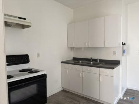 27 North Main Street Thomaston CT 06787