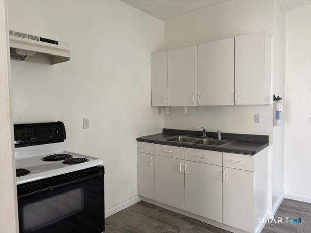 27 North Main Street Thomaston CT 06787
