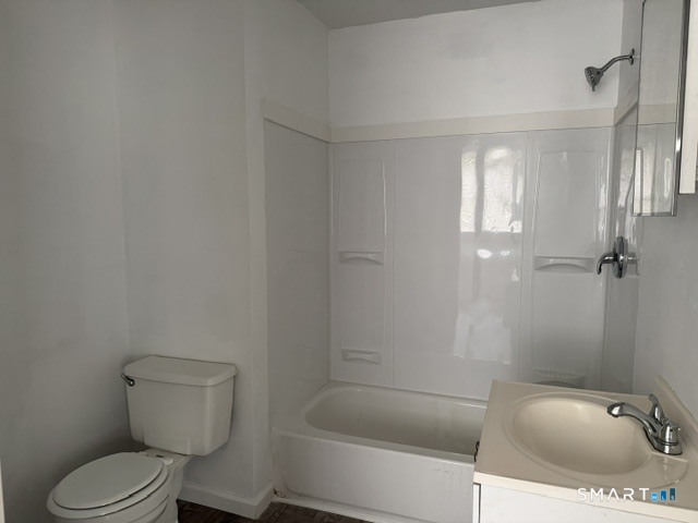 27 North Main Street Thomaston CT 06787