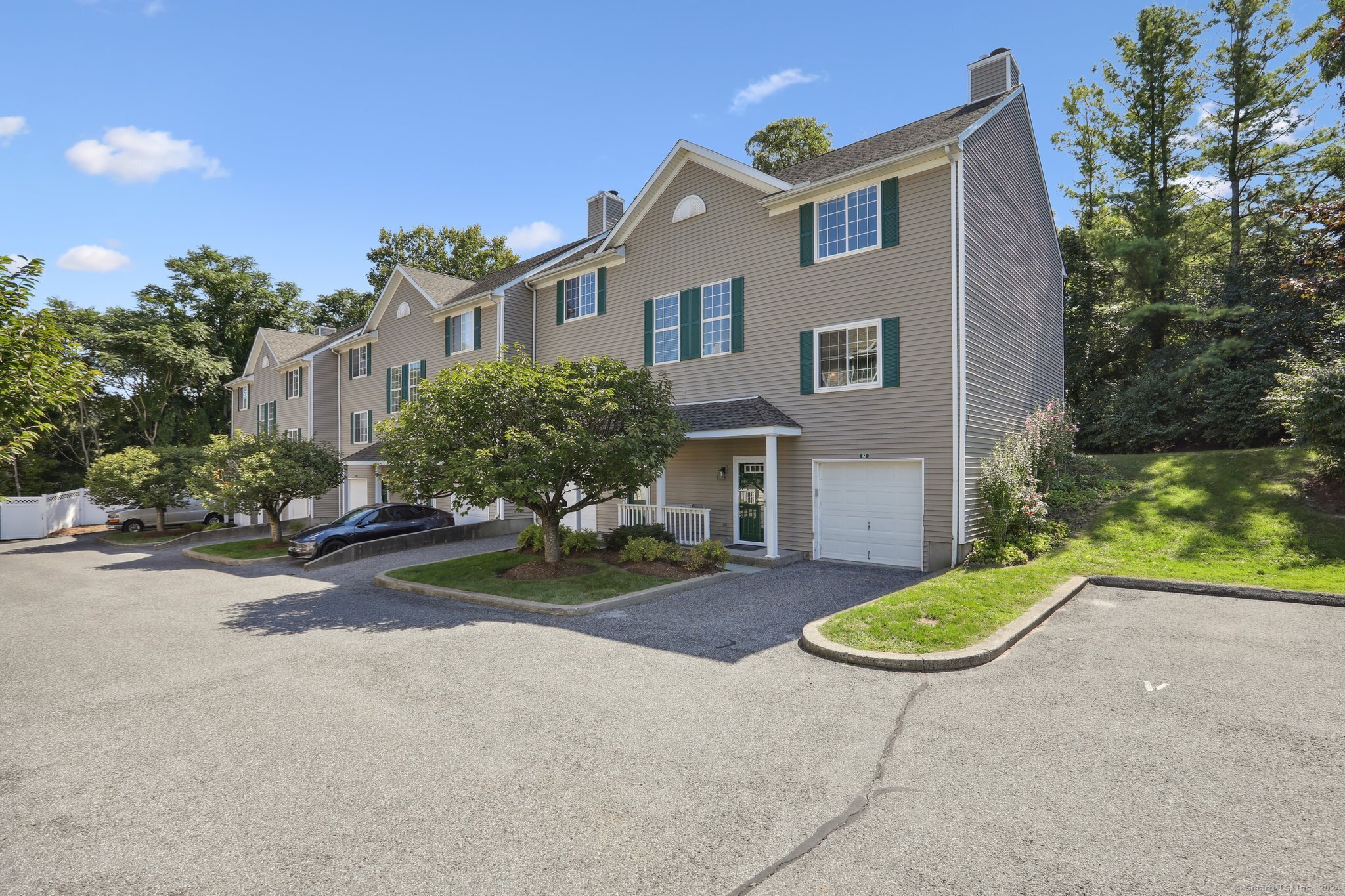 14 South Street Danbury CT 06810