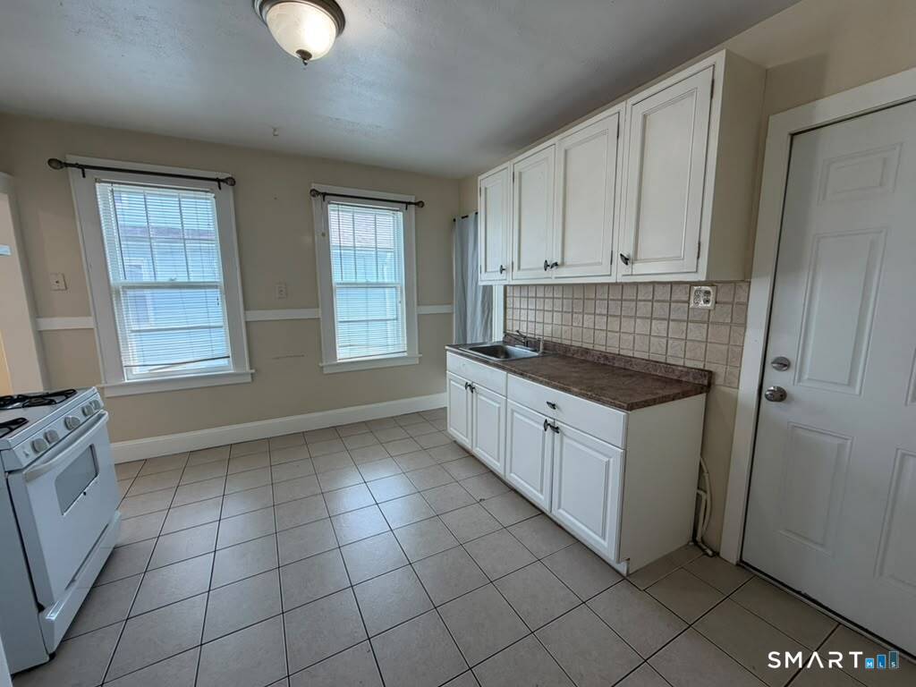 223 Wayne Street Bridgeport CT 06606