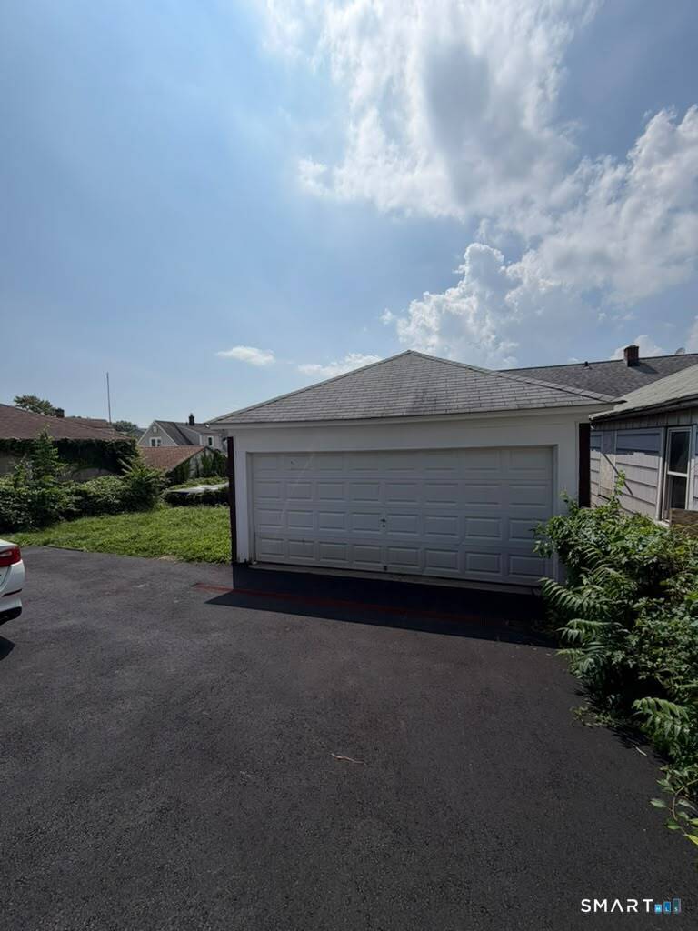 223 Wayne Street Bridgeport CT 06606