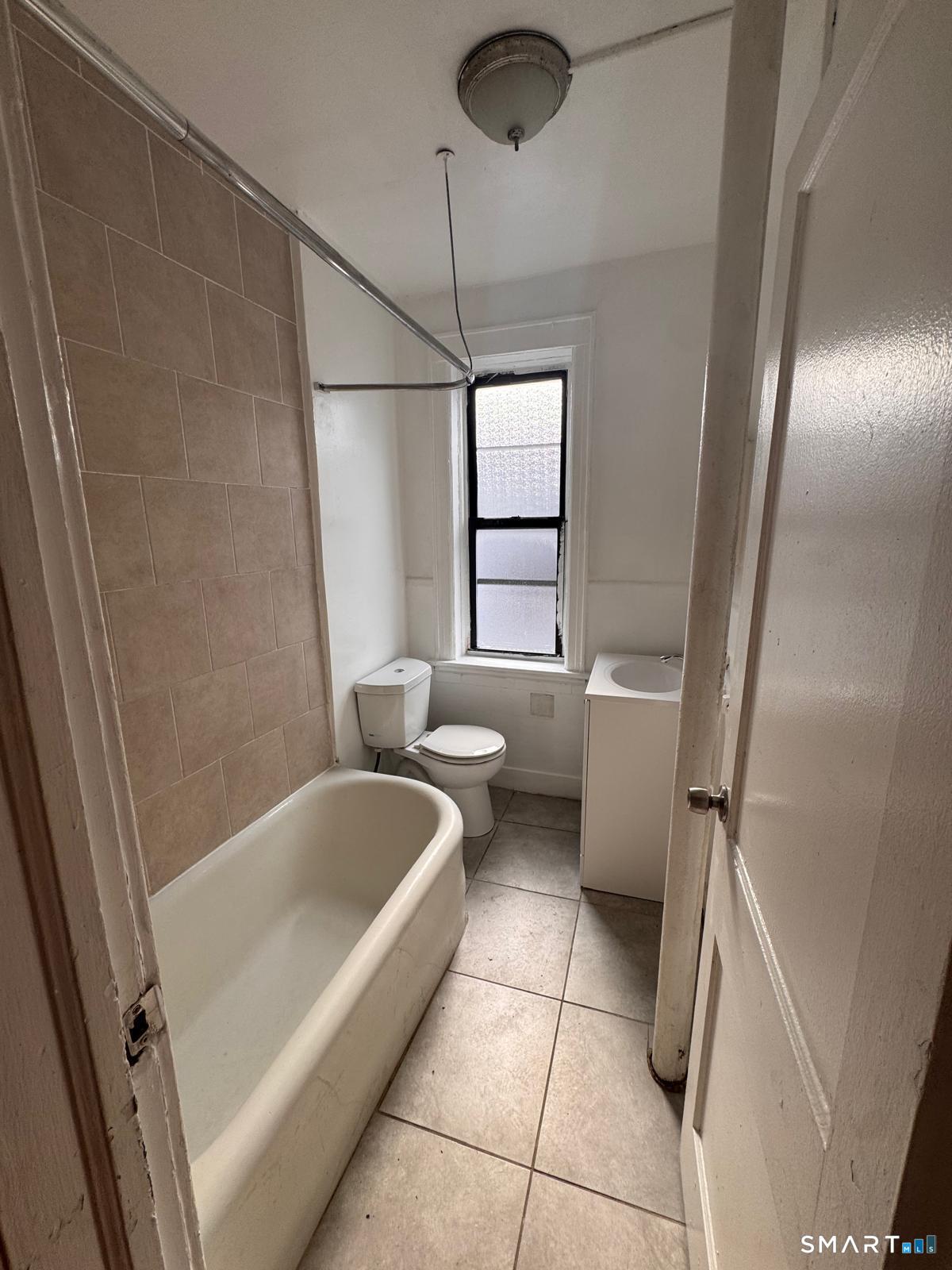 40 Sanford Place Bridgeport CT 06604