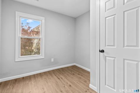 173 Shaw Street New London CT 06320