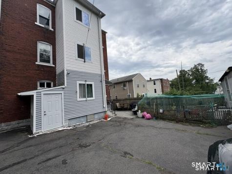 8 Erwin Place New Britain CT 06051