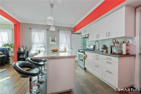 8 Erwin Place New Britain CT 06051