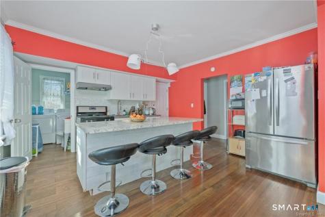 8 Erwin Place New Britain CT 06051