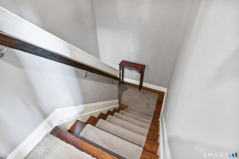 25 Warrington Round Danbury CT 06810