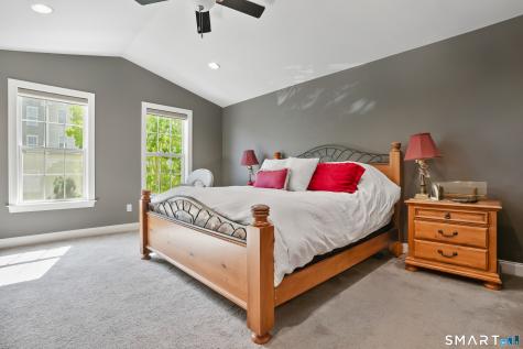 25 Warrington Round Danbury CT 06810