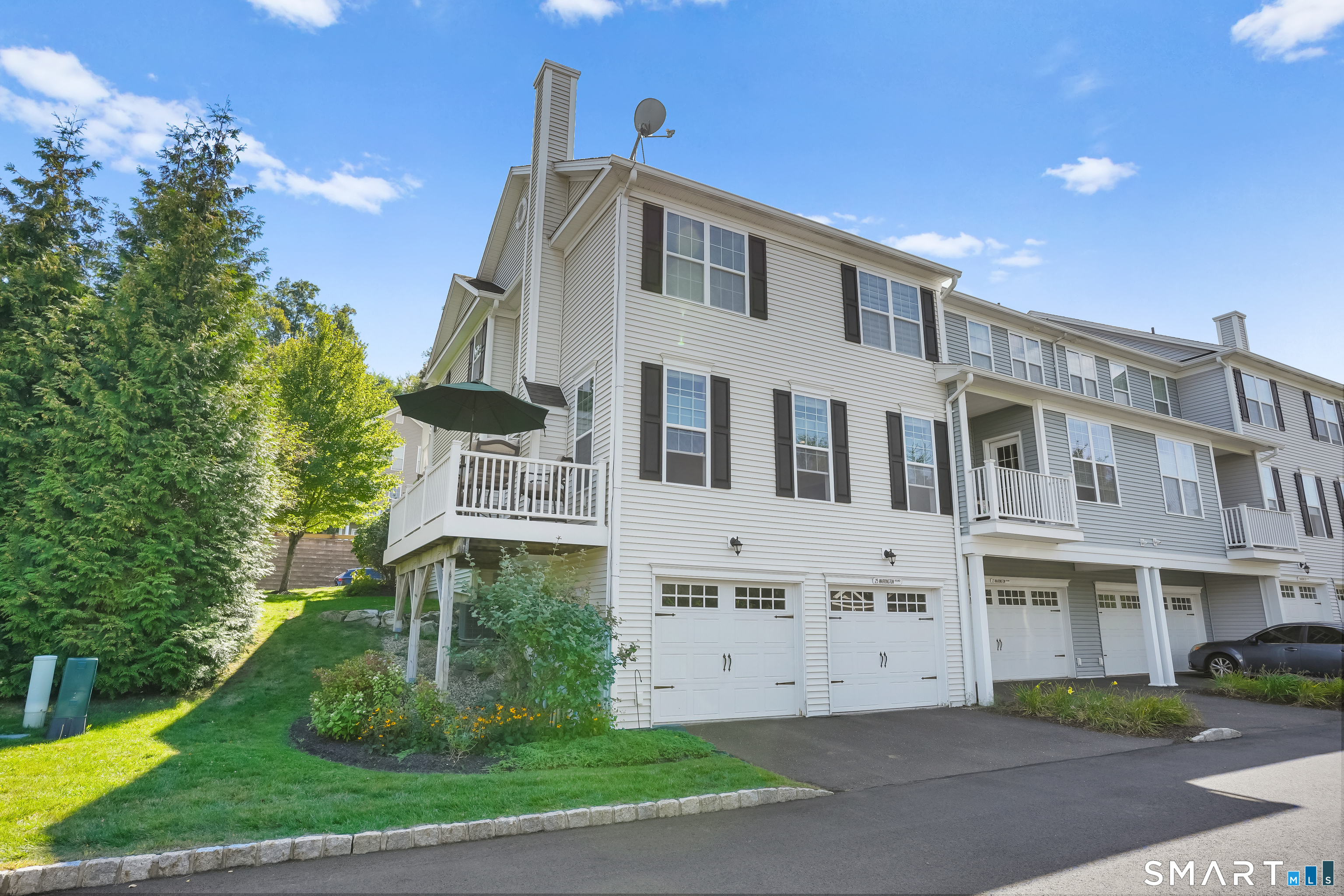 25 Warrington Round Danbury CT 06810