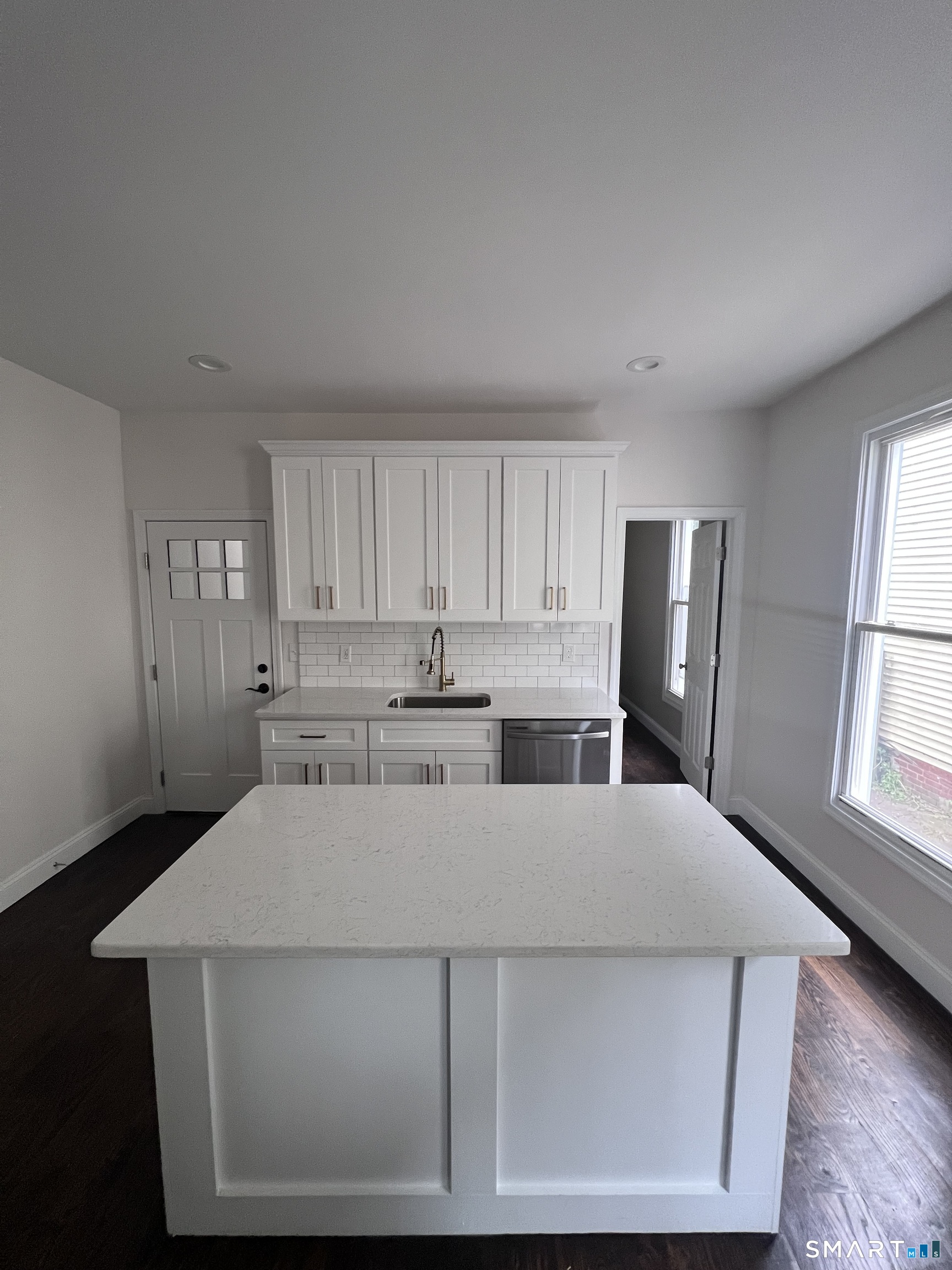 52 Admiral Street New Haven CT 06511