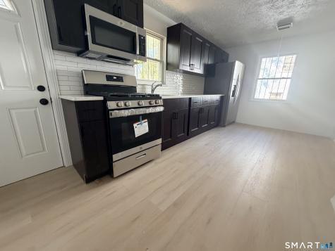 38-38 Baltic Street Hartford CT 06112