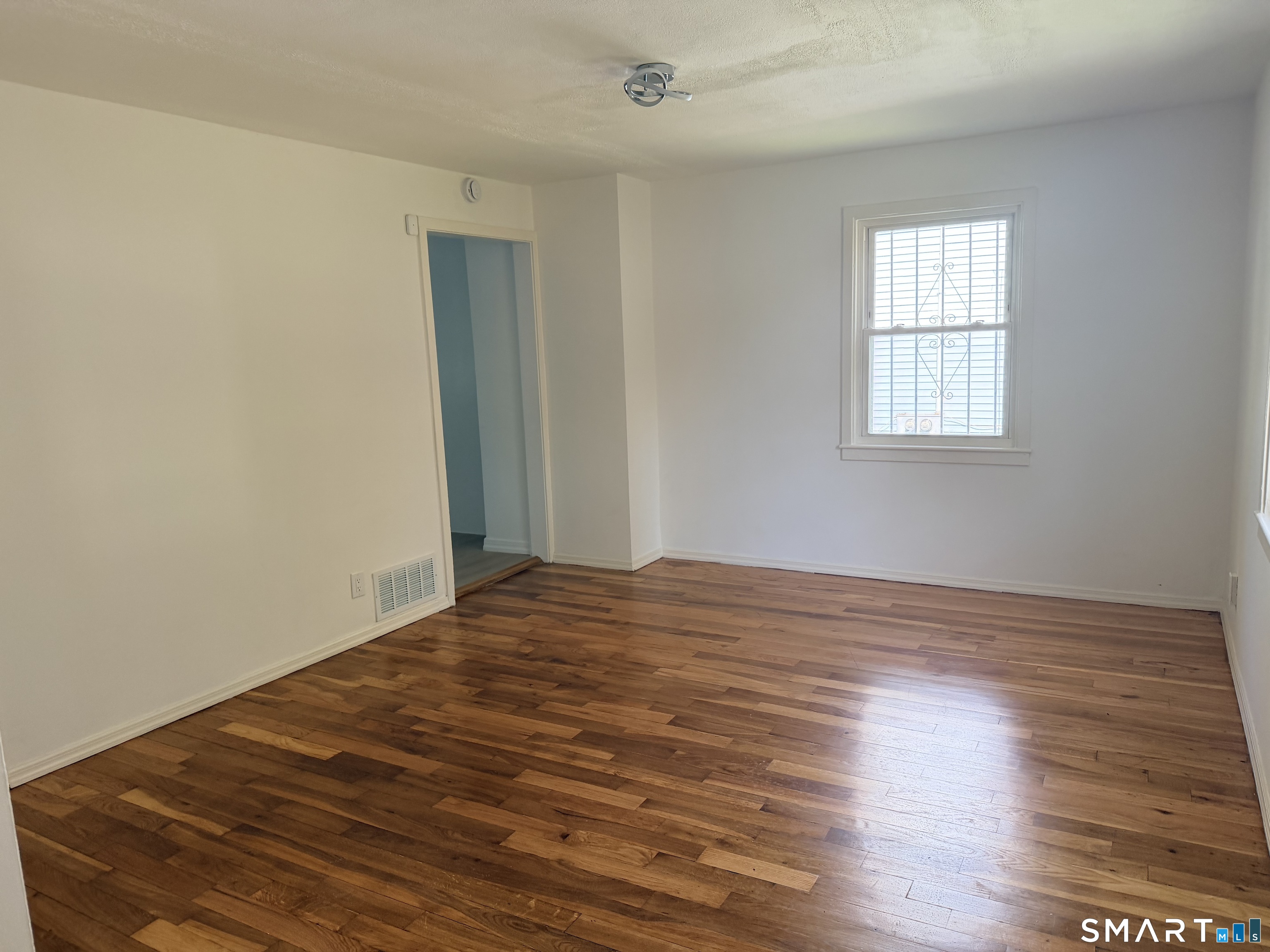 38-38 Baltic Street Hartford CT 06112