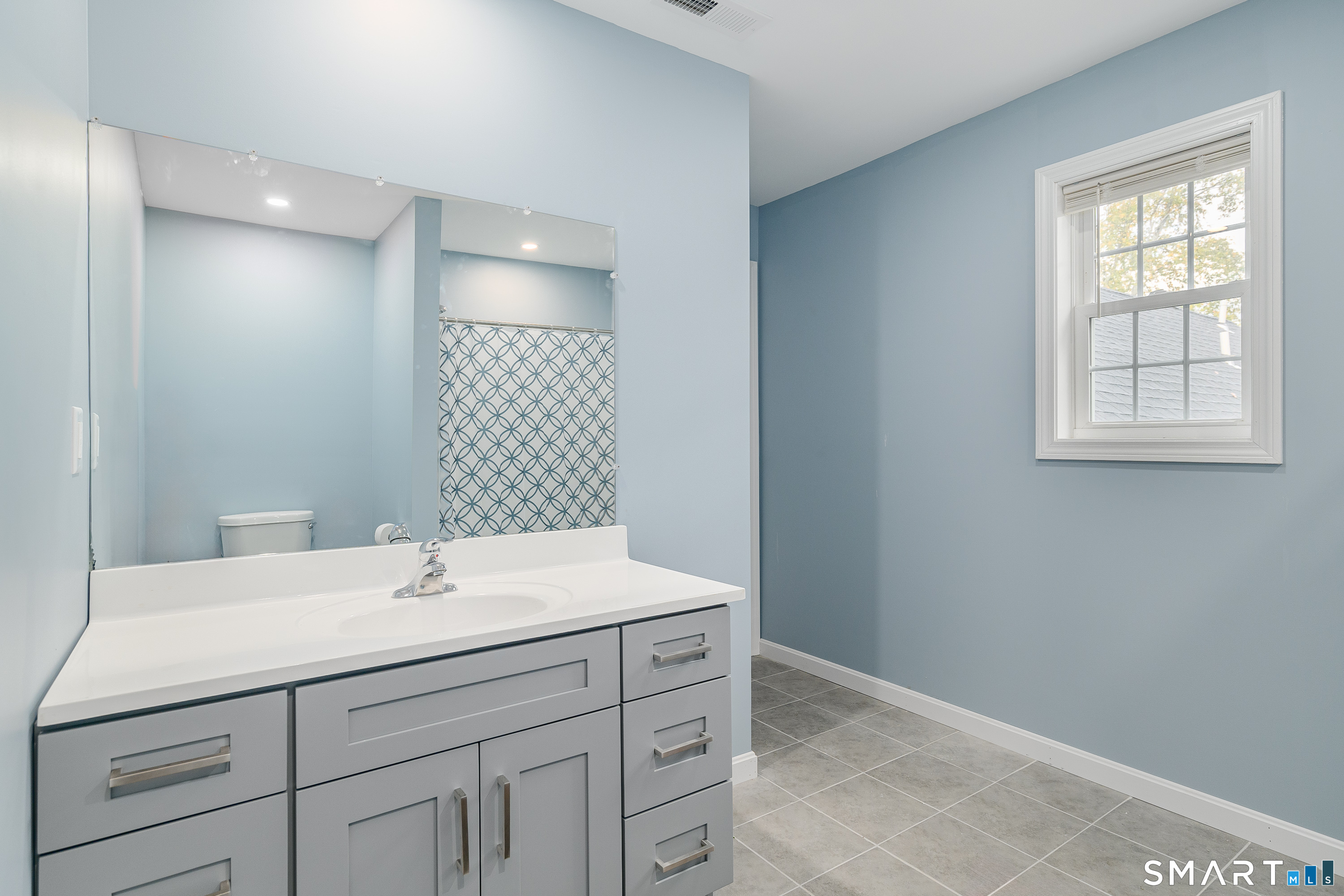 20 Philo Curtis Road Newtown CT 06482