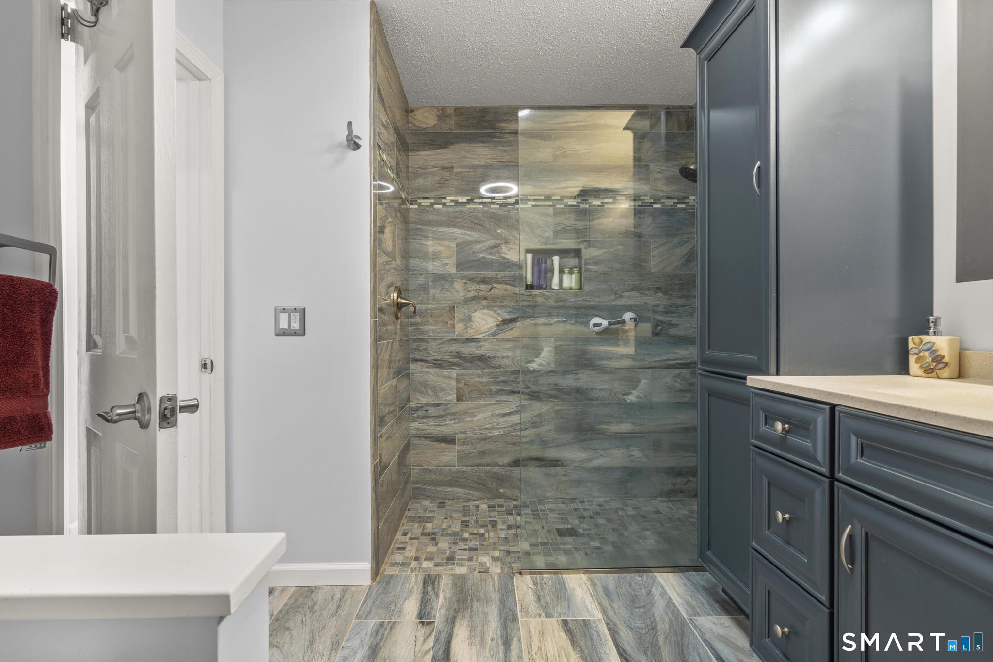 1 Mansfield Grove Road East Haven CT 06512