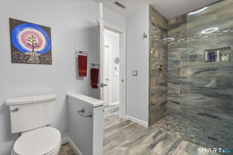 1 Mansfield Grove Road East Haven CT 06512