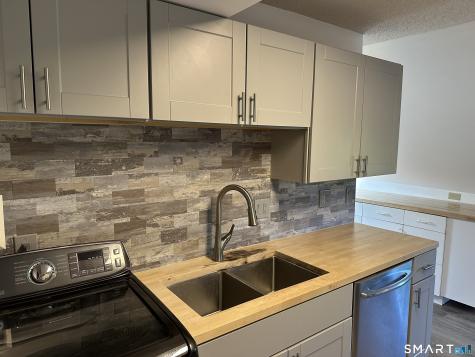 2 Clark Street Stonington CT 06379