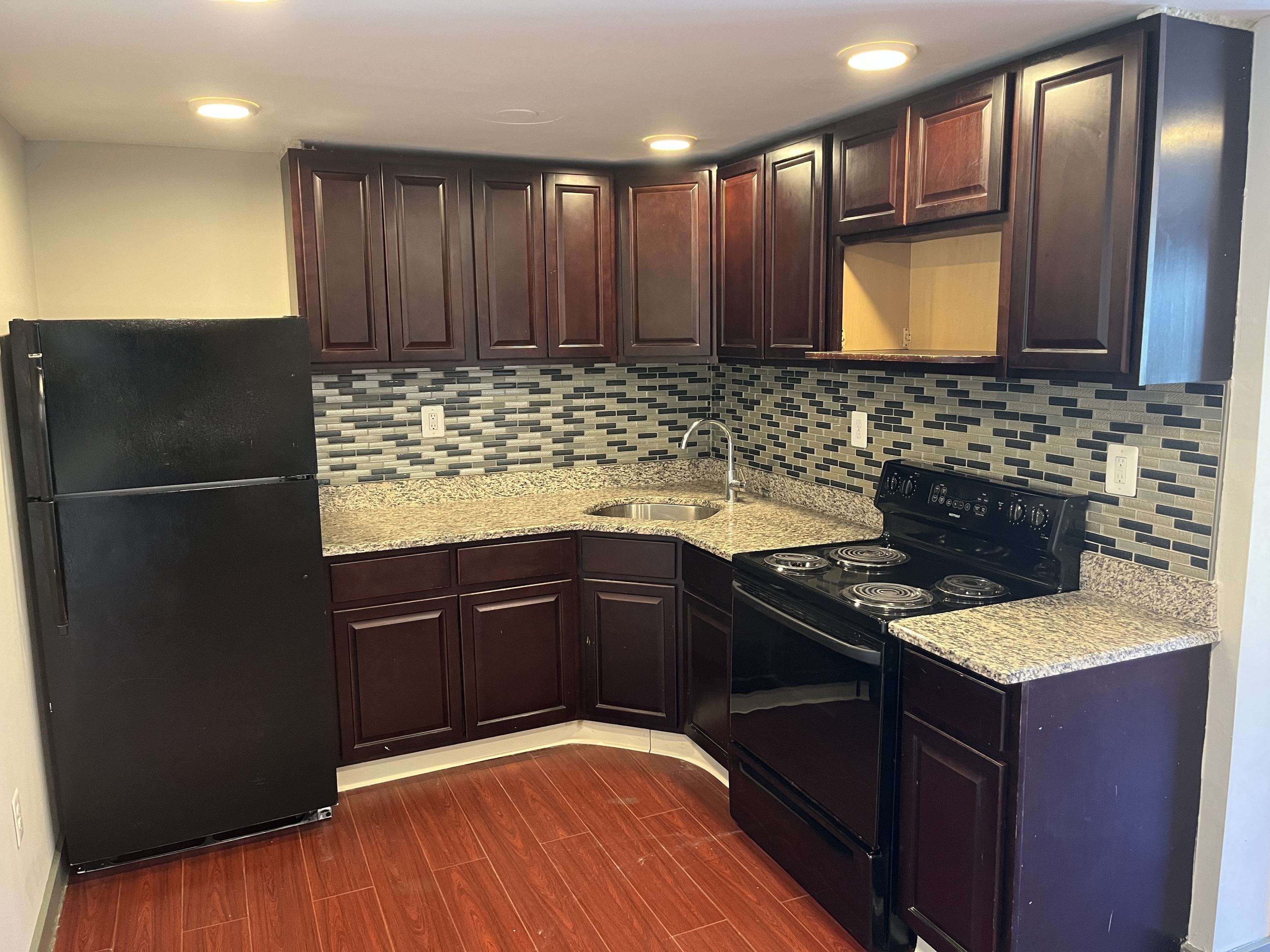 32 Cook Avenue Meriden CT 06451