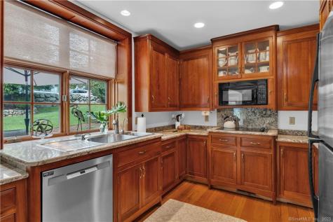 3 School Street Branford CT 06405