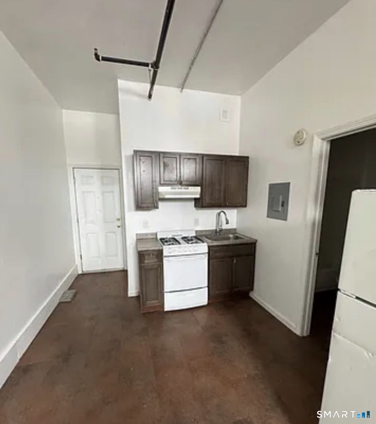 2016 Main Street Bridgeport CT 06604