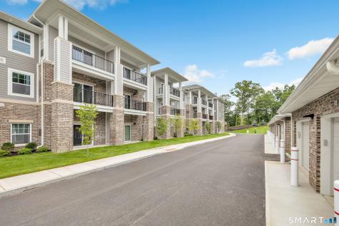 101 Oakview Drive Trumbull CT 06611
