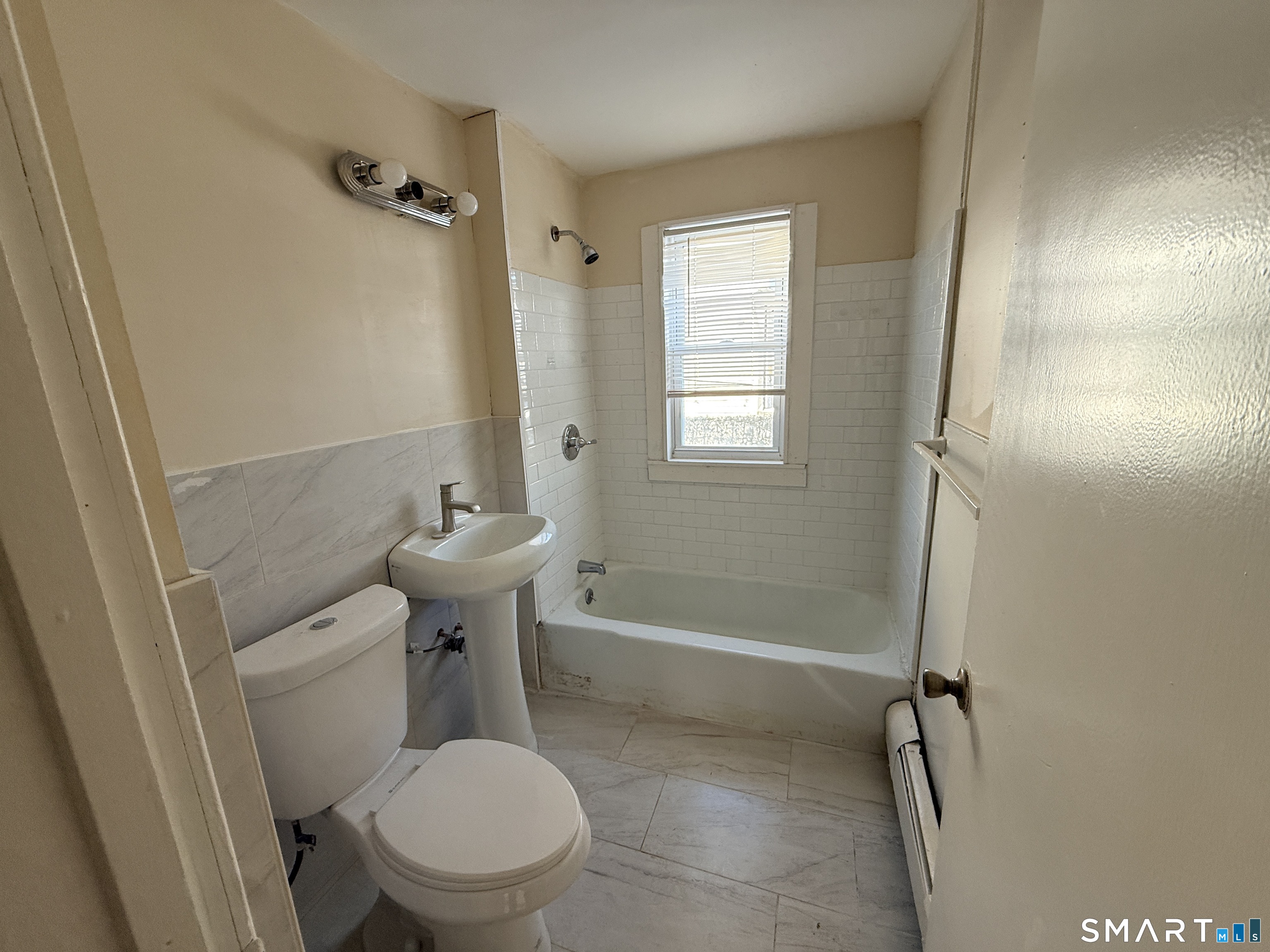15-17 Beacon Street Hartford CT 06105