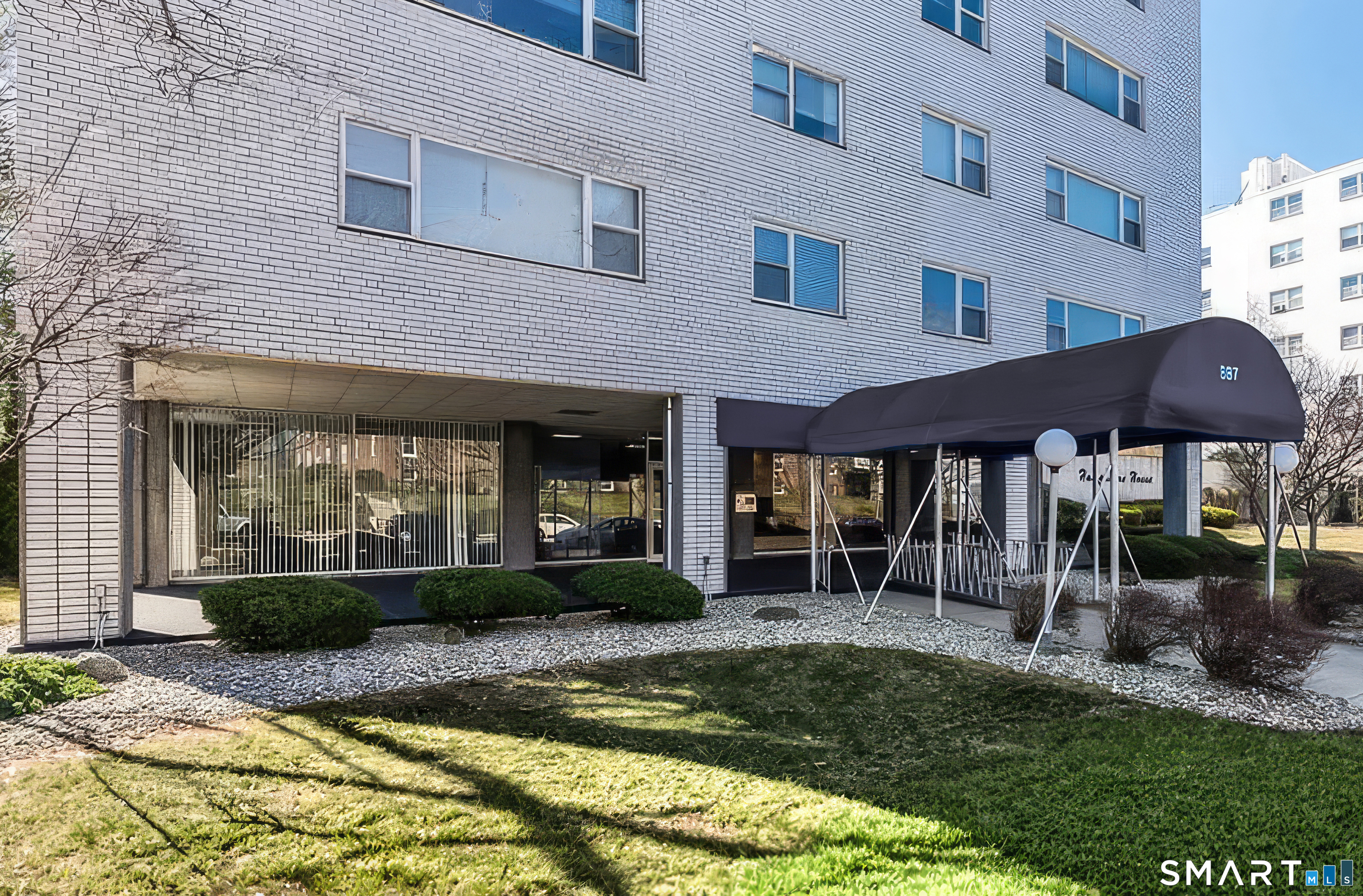 889 Farmington Avenue West Hartford CT 06119