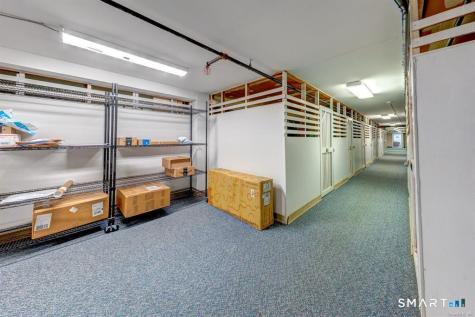 889 Farmington Avenue West Hartford CT 06119