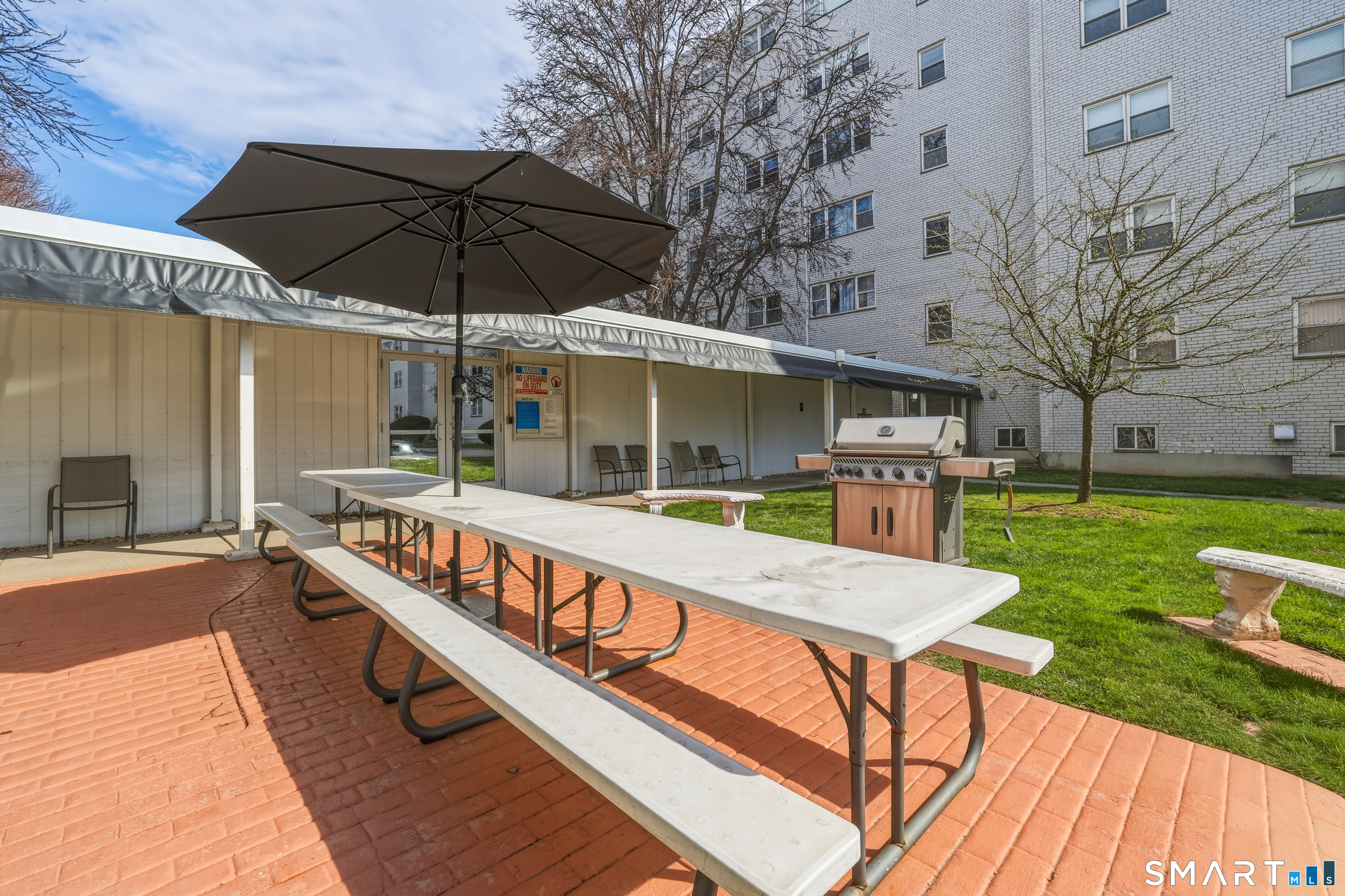 889 Farmington Avenue West Hartford CT 06119
