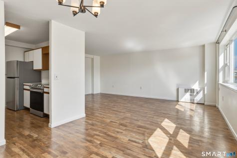 889 Farmington Avenue West Hartford CT 06119
