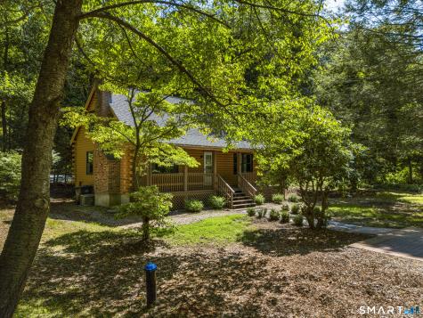176 Lake East Drive Montville CT 06370