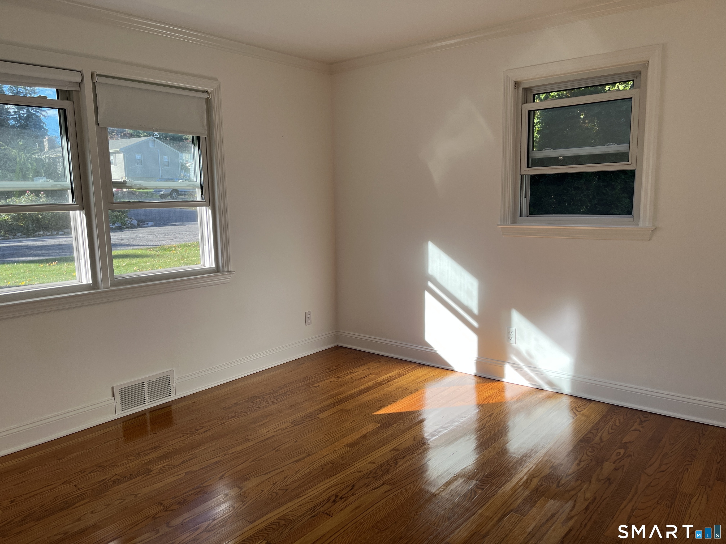 32 Poplar Street Trumbull CT 06611