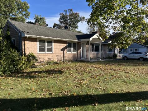 32 Poplar Street Trumbull CT 06611
