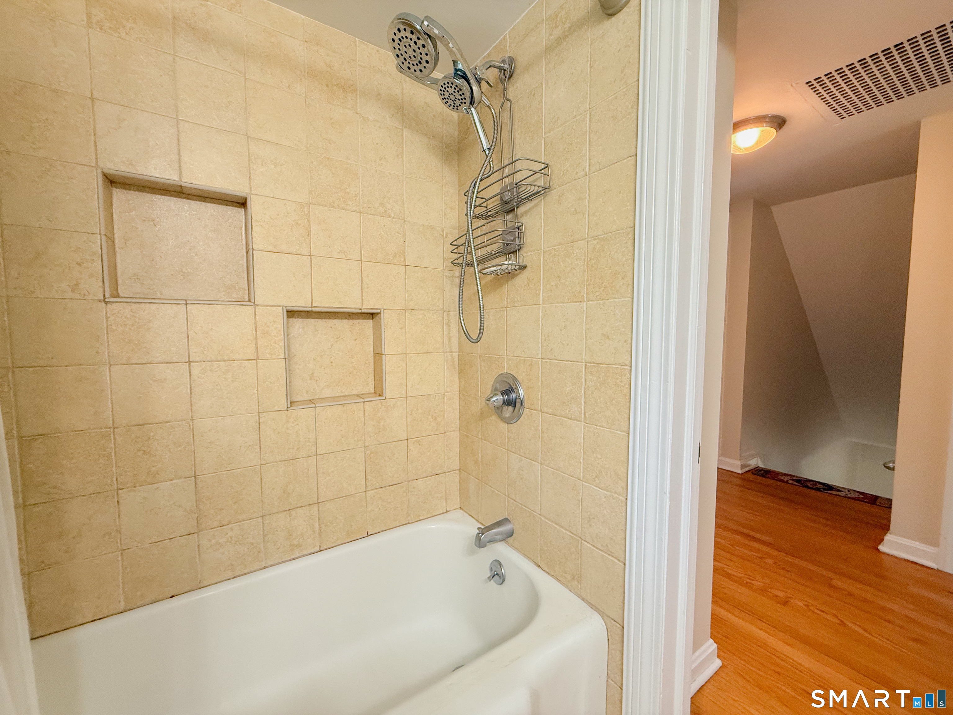 1657 Farmington Avenue Farmington CT 06085