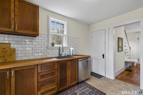 53 Turner Avenue Hamden CT 06517
