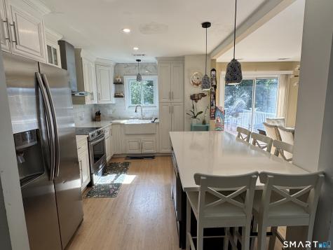 9 Oakledge Circle Norwalk CT 06854