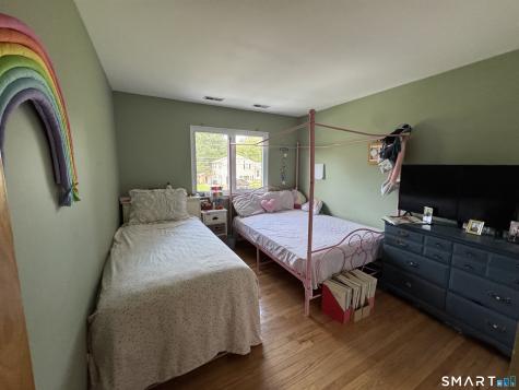 9 Oakledge Circle Norwalk CT 06854