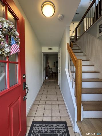 9 Oakledge Circle Norwalk CT 06854