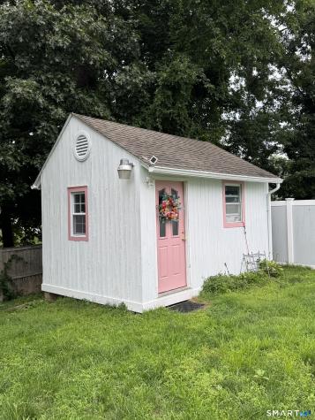 9 Oakledge Circle Norwalk CT 06854