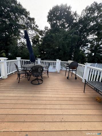 9 Oakledge Circle Norwalk CT 06854