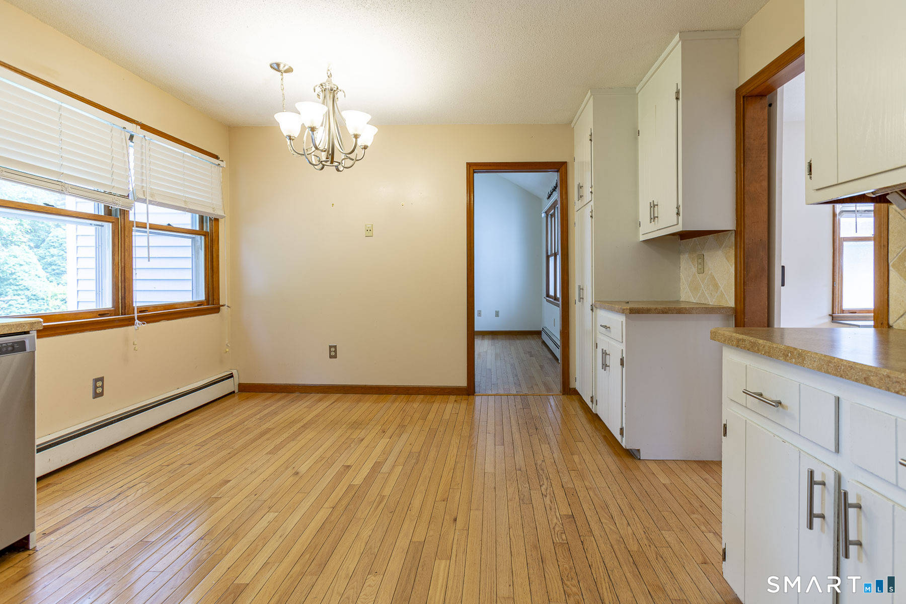 32 Bourbon Street South Windsor CT 06074